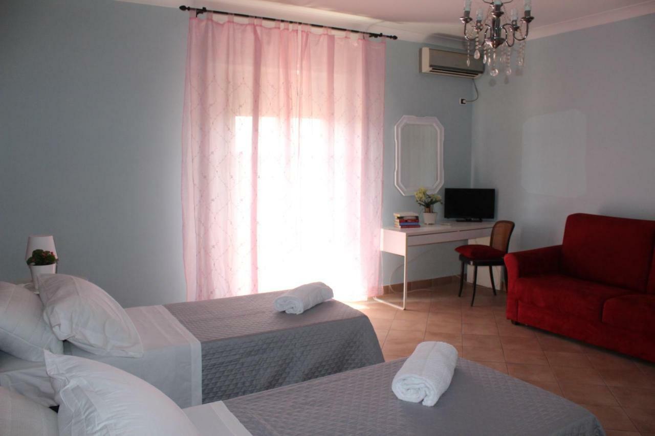 Casa Nicolas Rome Luaran gambar